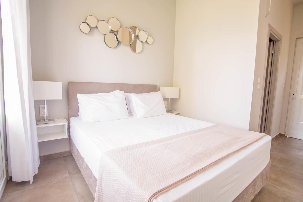 Teatro Deluxe Rooms Kato Rodini Exterior foto